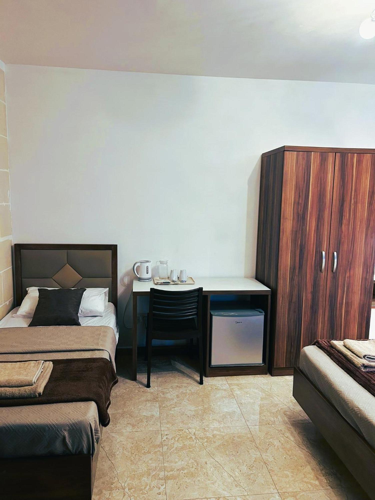 Twenty9Th Bed & Breakfast Nadur ภายนอก รูปภาพ